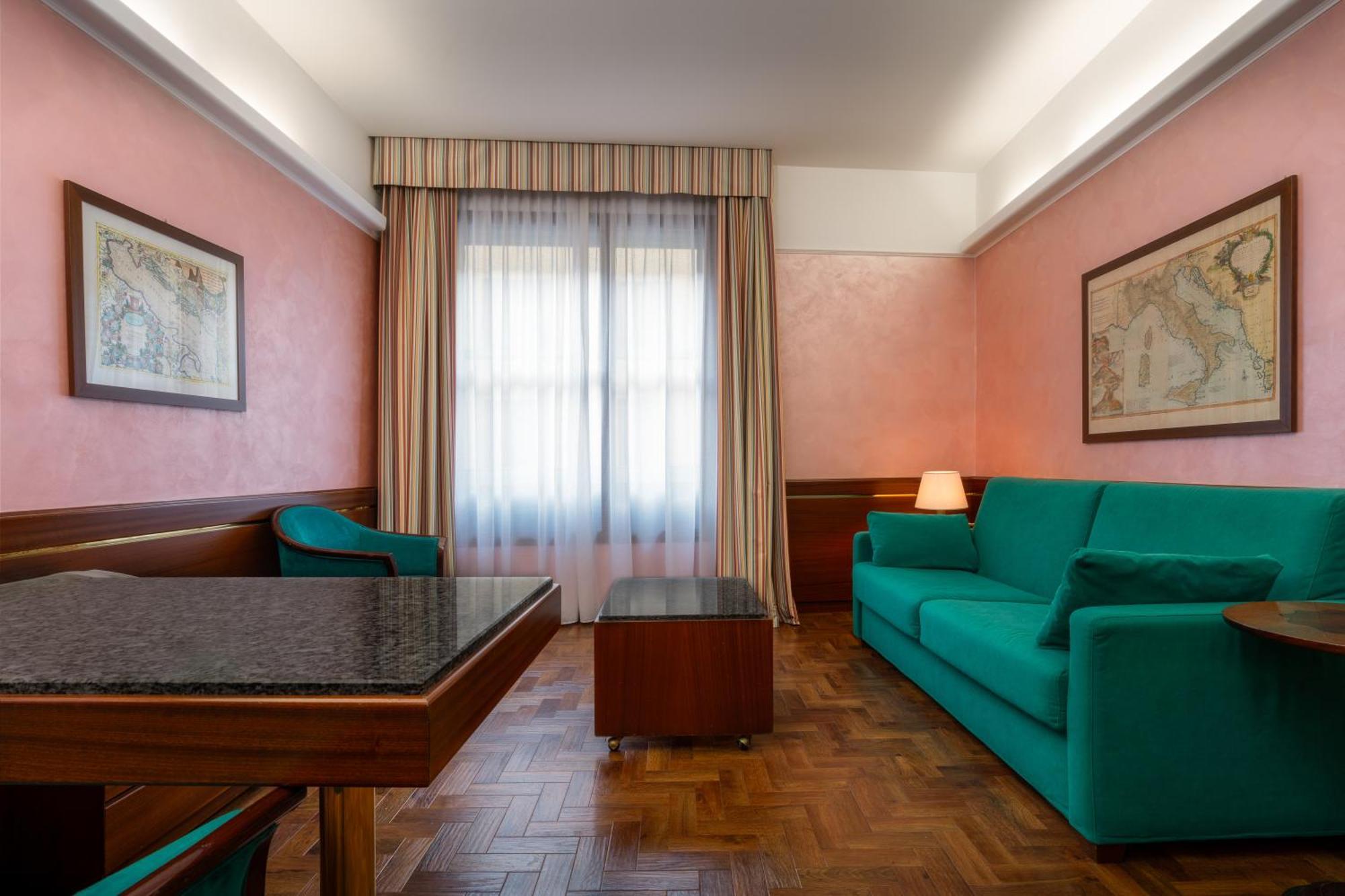 Hotel Crivi's 4*