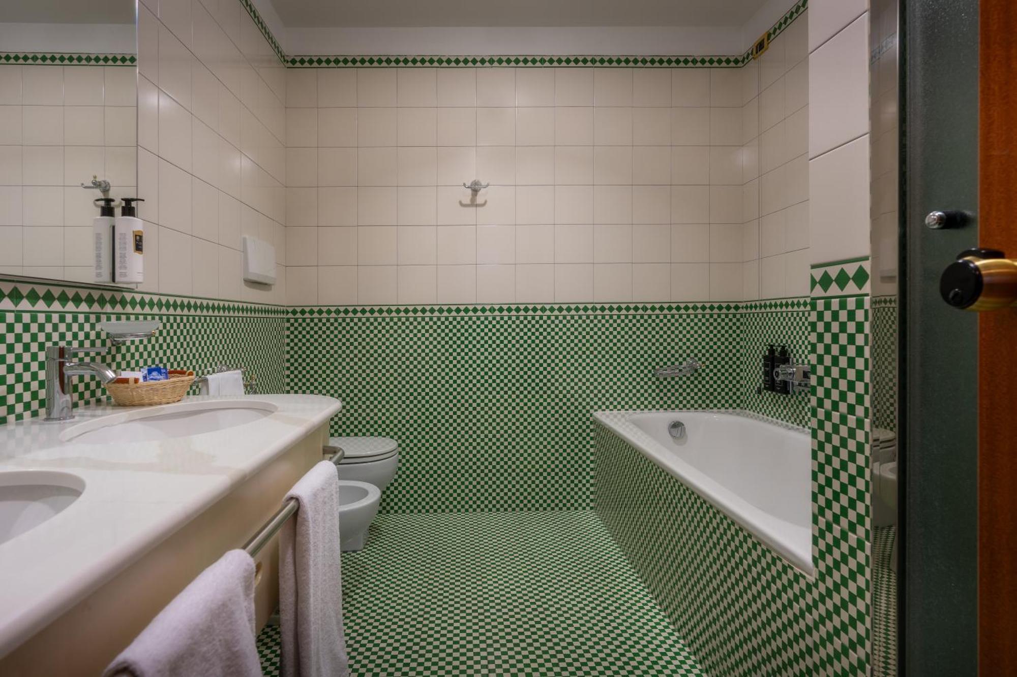 Hotel Crivi's Milan